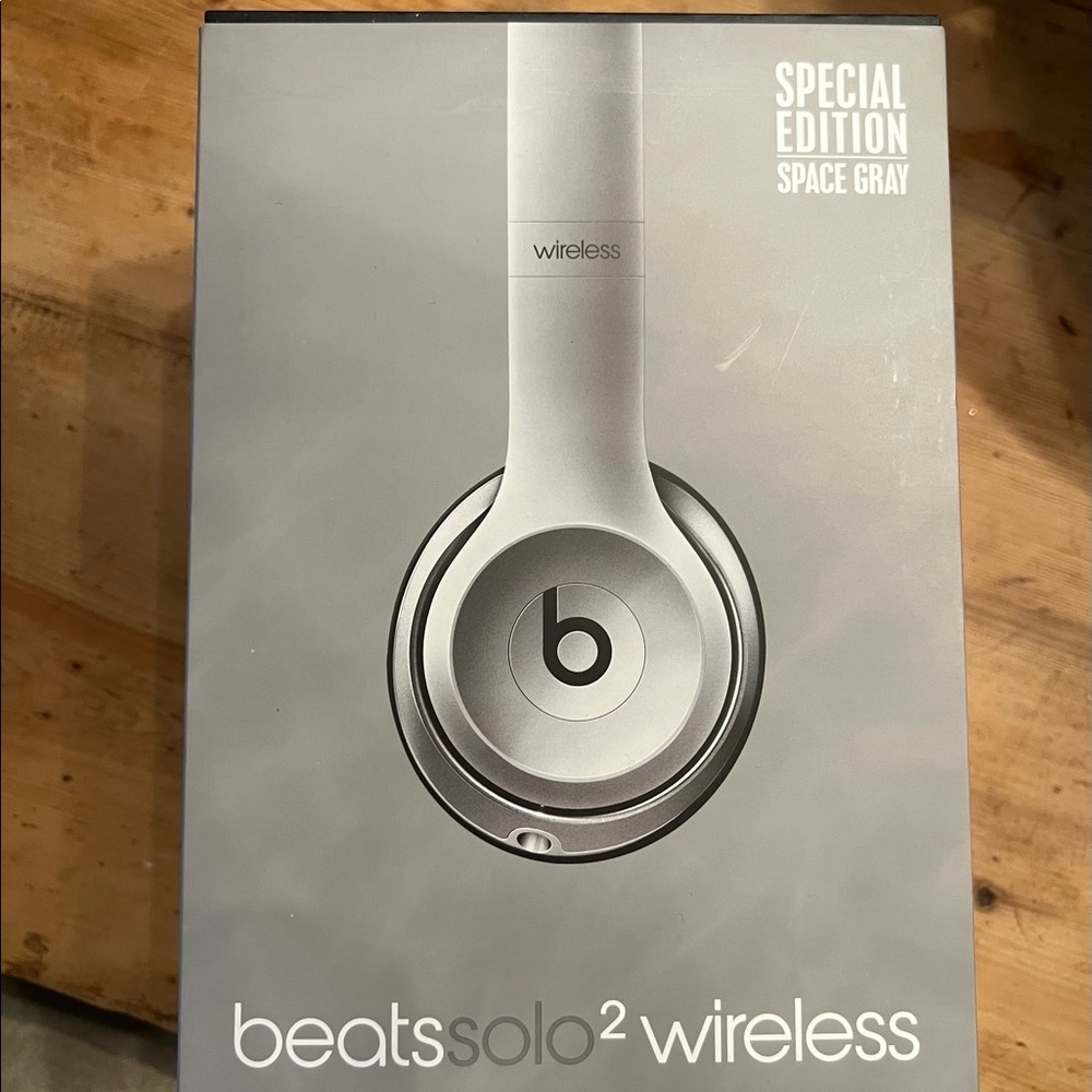 Wireless Solo Beats